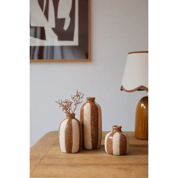 Vase en céramique texturé rayé, trio ou boule